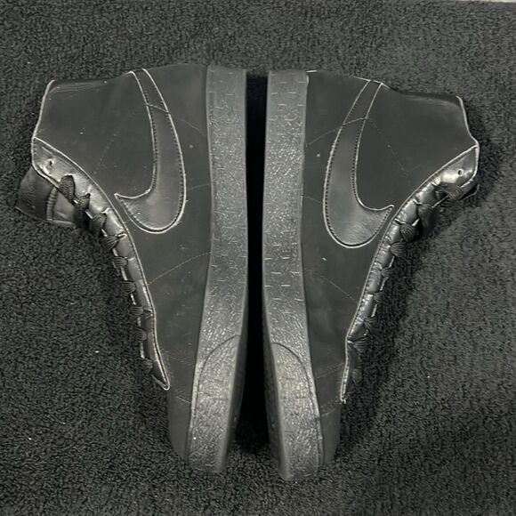 🔥Women’s NIKE Blazer High “Triple Black”- Skateboard Sneakers Sz 11 - EXCELLENT - Picture 7 of 13